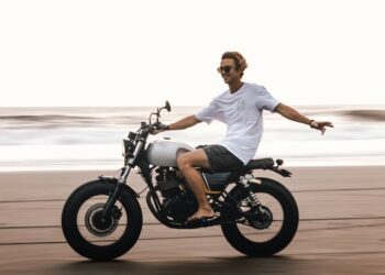 Yadea’s C1S Electric Motorcycle