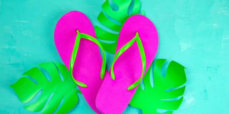 Scientists develop algae-based flip-flops